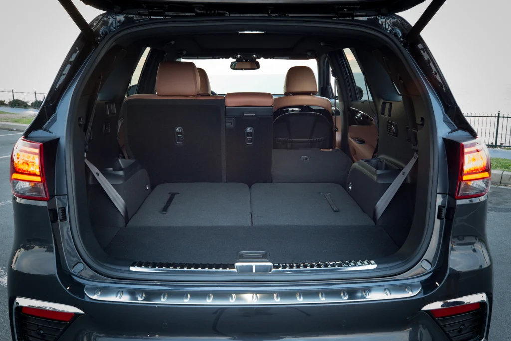 2019-Kia-Sorento-cargo-space